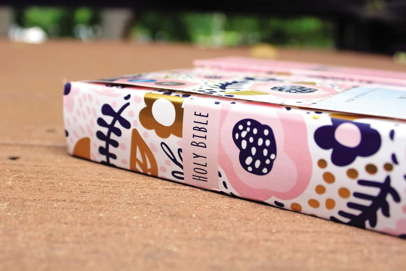 NIV Journal the Word Bible for Girls by Zondervan