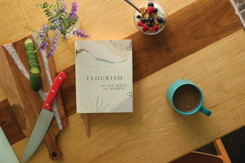 Flourish: The NIV Bible for Women by Livingstone Corporation