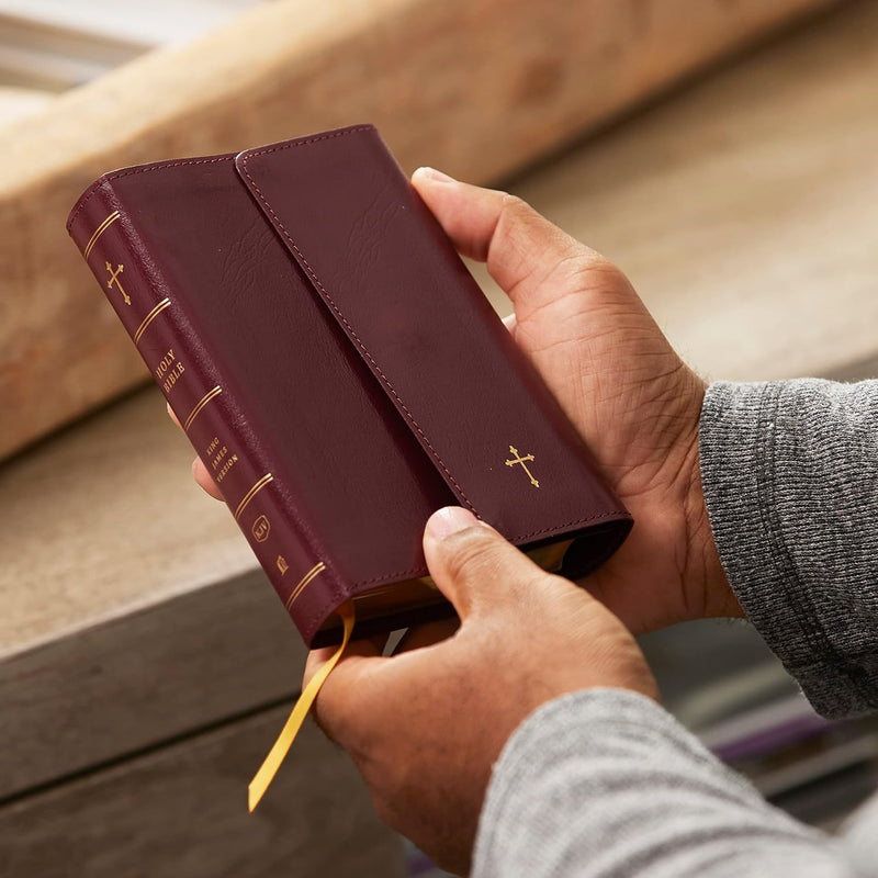 KJV Compact Bible w/ 43 by Thomas Nelson Publishers