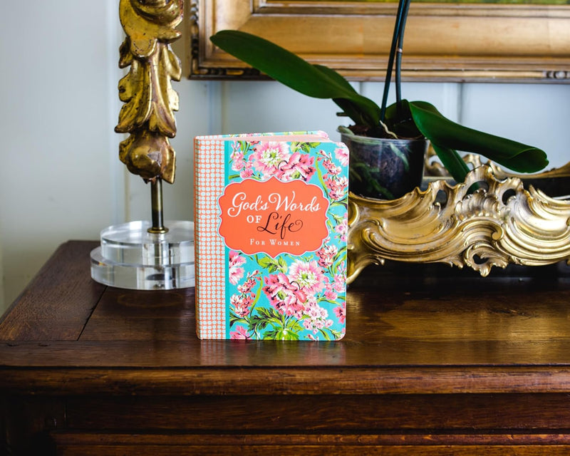 God's Words of Life for Women: Devotions and Bible Verses for Every Season by Zondervan