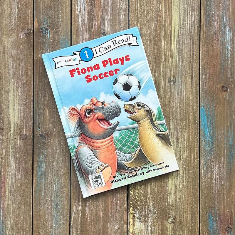 Fiona Plays Soccer: Level 1 by Richard Cowdrey, Donald Wu