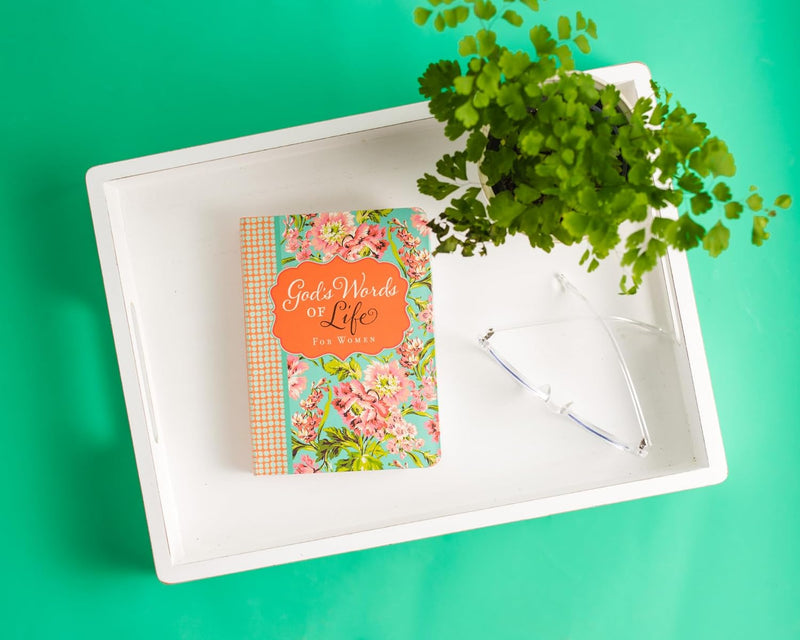 God's Words of Life for Women: Devotions and Bible Verses for Every Season by Zondervan