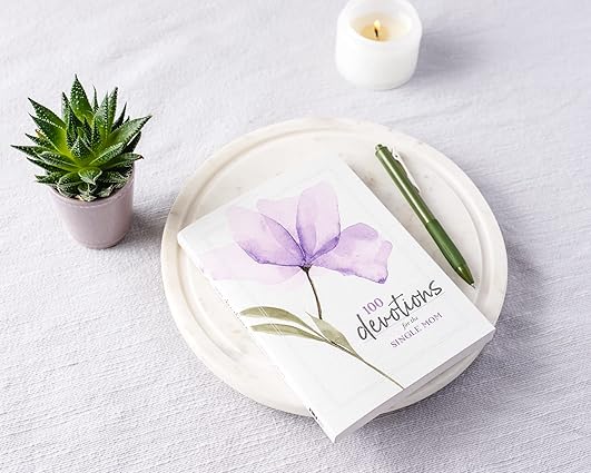 100 Devotions for the Single Mom by Zondervan