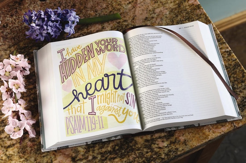 NIV, Beautiful Word Bible, Updated Edition by Zondervan Publishing House