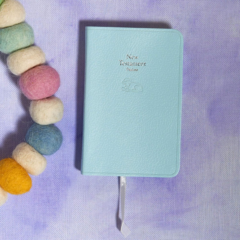 New Testament With Psalms/King James Version/Blue Leather/4633-76 by Holman Bible Publishers