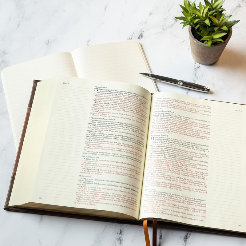 King James Version, Leathertouch-over-Board, Imitation Leather by Holman Bible Publishers