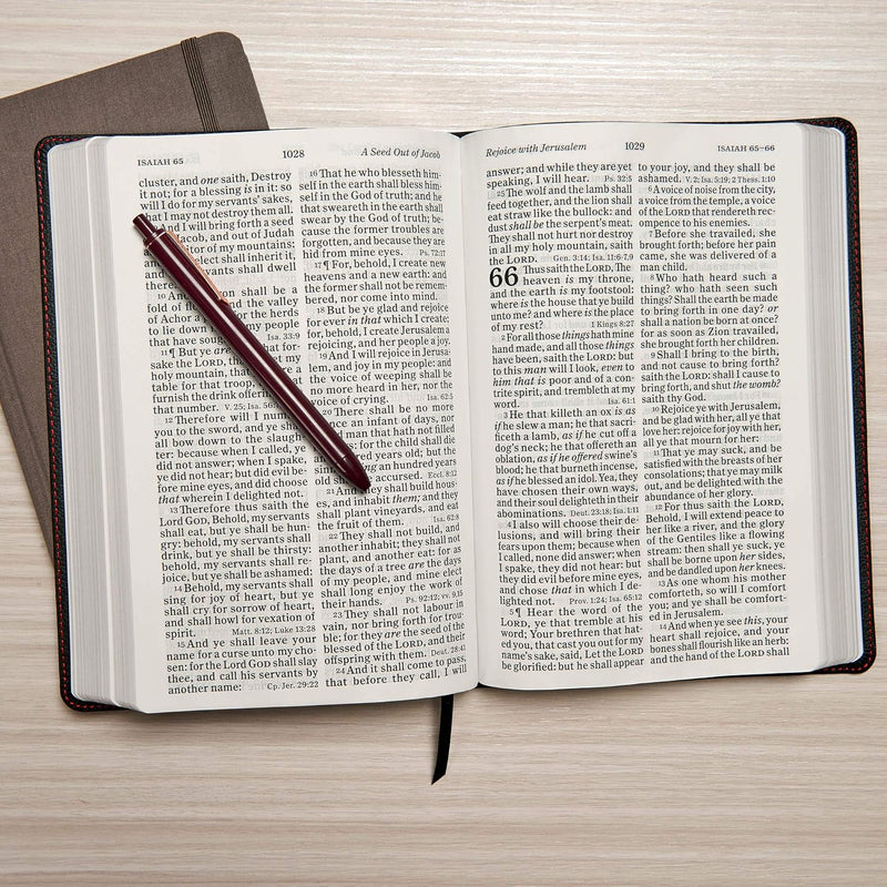 Holy Bible: King James Version, Reference Bible, Giant Print by Holman Bible Publishers