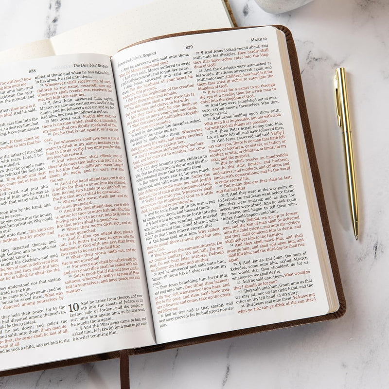 Holy Bible: KJV Thinline Bible – Brown Leathertouch by Holman Bible Publishers