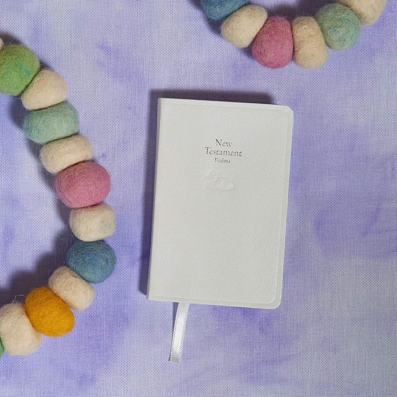 New Testament and Psalms-KJV by Holman Bible Staff