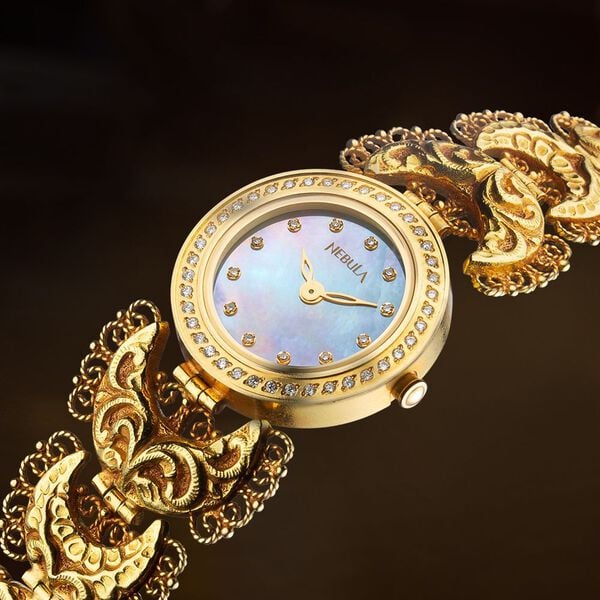 Titan Nebula Nakashi 18k Gold Analog with Diamonds Watch for Women
