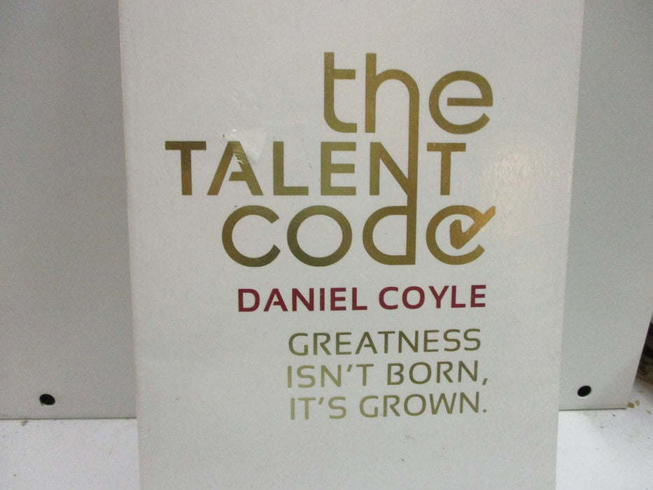 The Talent Code by COYLE in Paperback