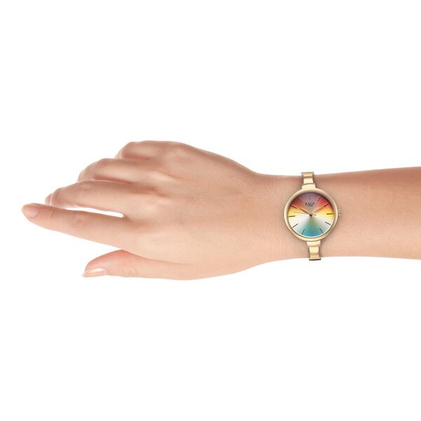Titan Raga Showstopper Quarz Analog Armbanduhr mit mehrfarbigem Zifferblatt und Metallarmband für Damen 