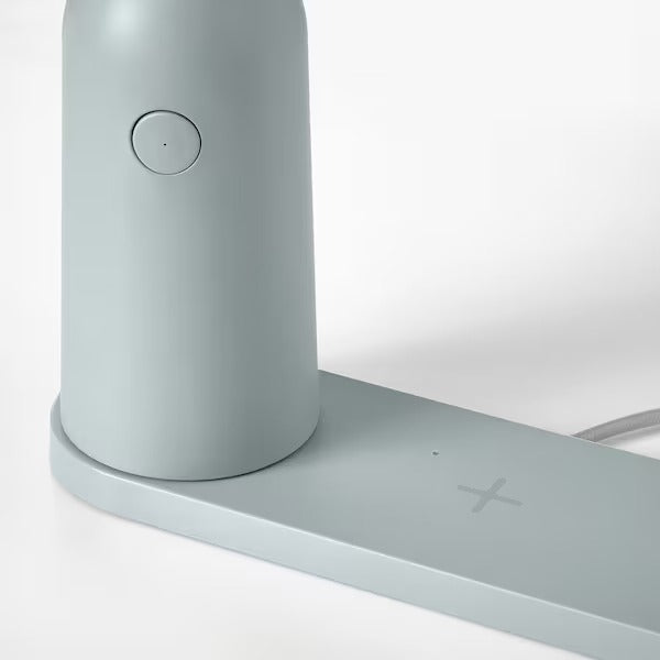 IKEA BETTORP LED-Mobillampe mit kabelloser Aufladung, dimmbares Licht, graublau | IKEA Tischlampen | Eachdaykart