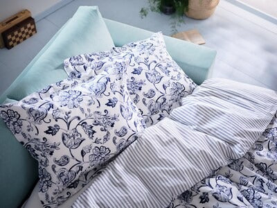 IKEA JUNIMAGNOLIA Duvet cover and pillowcase, white/dark blue, 150x200/50x80 cm (59x79/20x31 ") | IKEA Bed linen | Eachdaykart